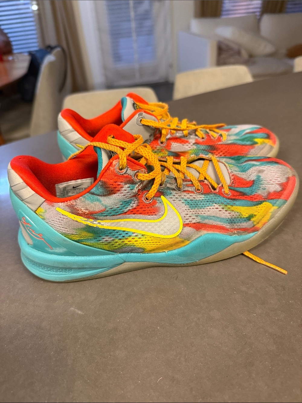 Nike Kobe Miami Beach size 6